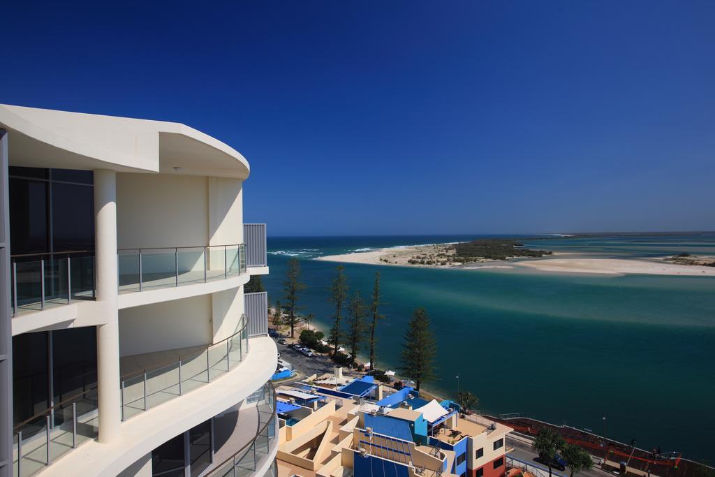 Monaco Caloundra Aparthotel Exteriör bild