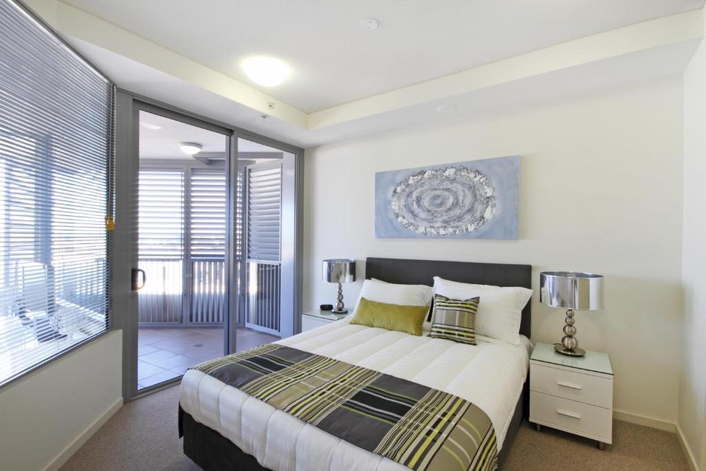 Monaco Caloundra Aparthotel Rum bild